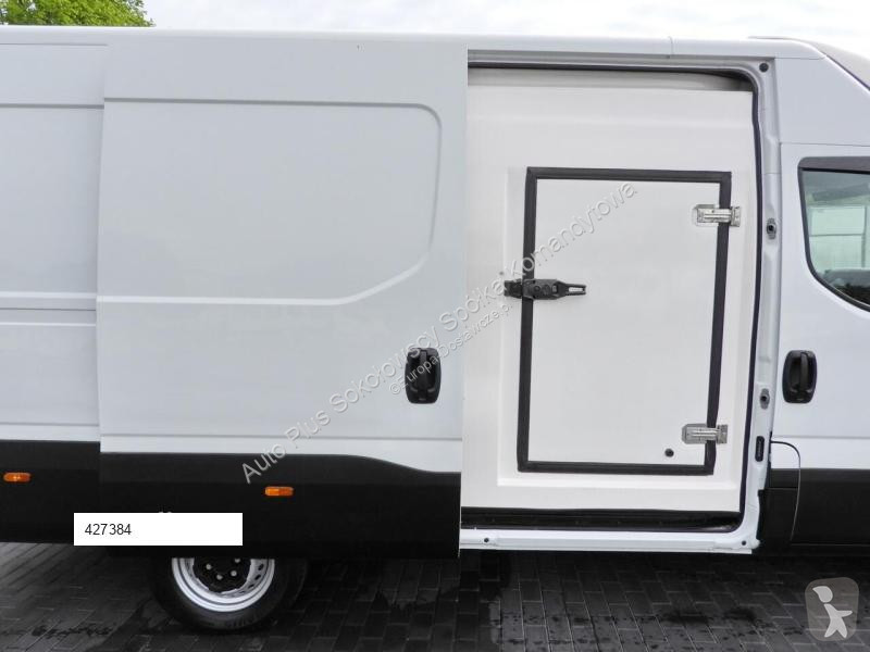 Autoutilitară Iveco DAILY 35S14 FURGON CHŁODNIA...