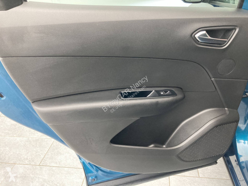 Autoutilitară Renault Arkana mild hybrid 140...