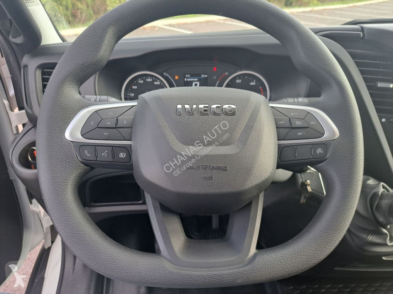 Autoutilitară Iveco 35C18 180CV 3L CAISSE HAYON...