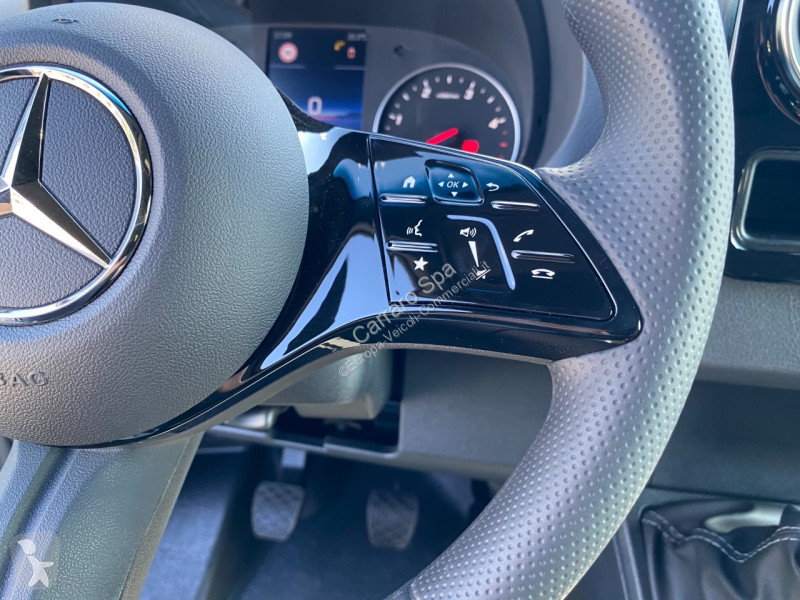Autoutilitară Mercedes Furgone Traz. Post