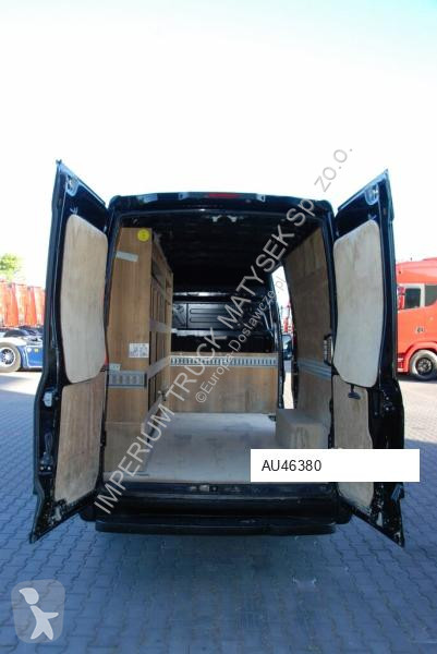 Užitkové vozidlo Iveco DAILY 35-180