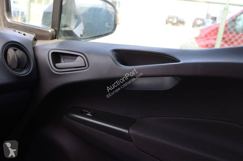 Furgoneta Ford Courier