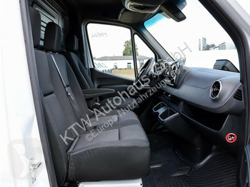 Véhicule utilitaire Mercedes 317...