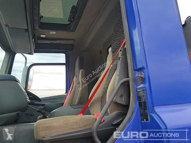 Bedrijfswagen  CF 75-310