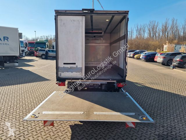 Véhicule utilitaire Mercedes / 6D