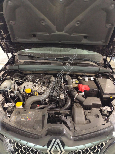 Autoutilitară Renault Arkana mild hybrid 140...