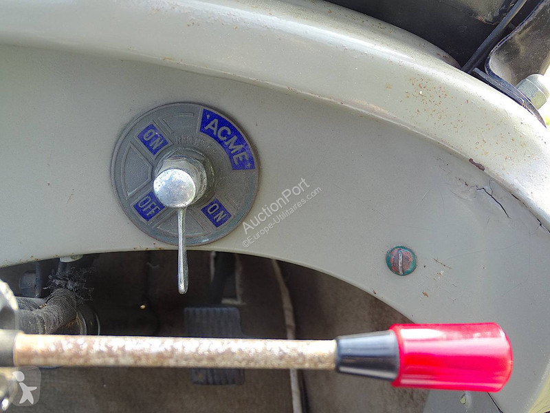 Veicolo commerciale   340158