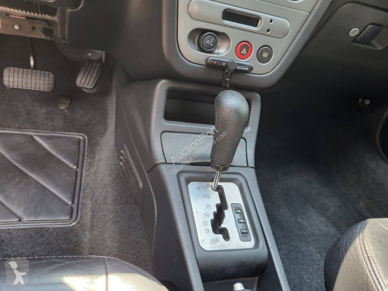 Véhicule utilitaire Peugeot Cabriolet 1.6...