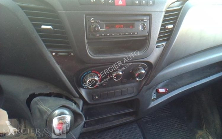 Furgoneta Iveco