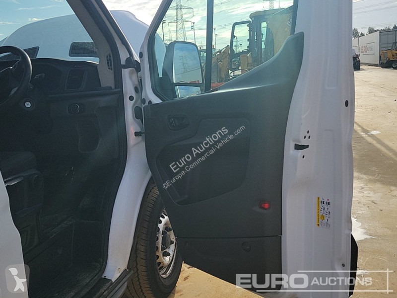 Autoutilitară Ford