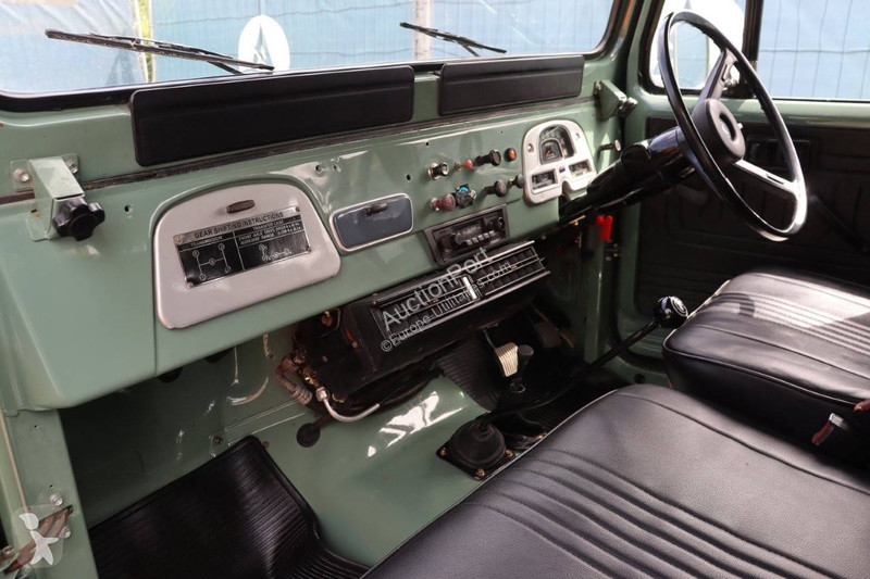 Furgoneta Toyota FJ40