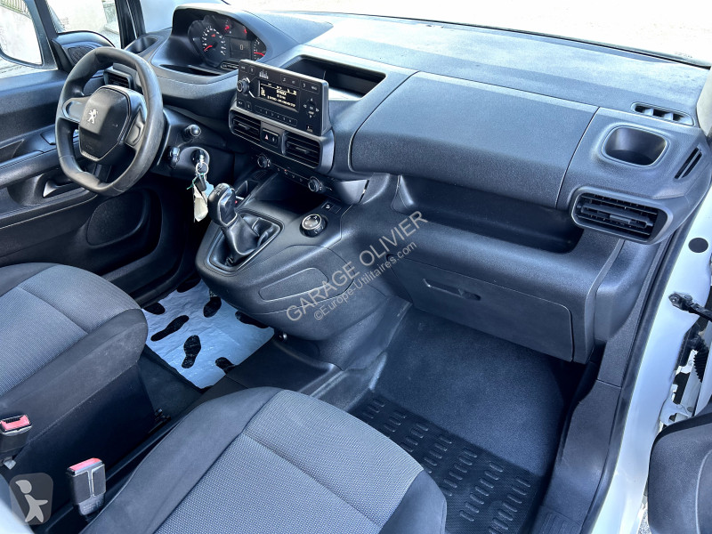 Furgoneta Peugeot 1.6 Bluehdi 100 Premium