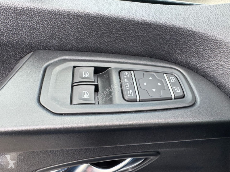عربة نفعية Renault 2.0 BLUE DCI 150 EDC