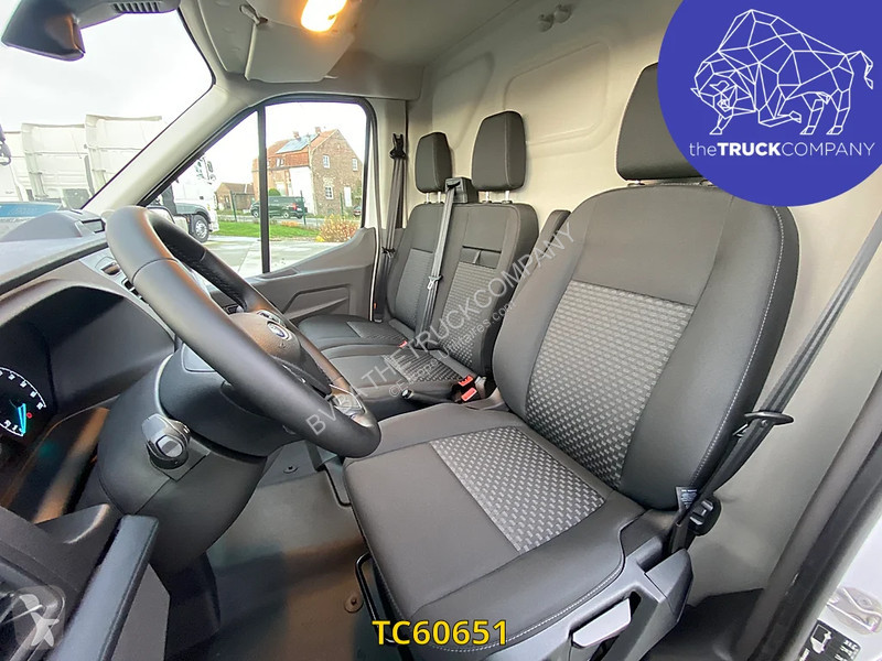 عربة نفعية Ford 130.35 L2H2 - AUTOMATIC GEARBOX...