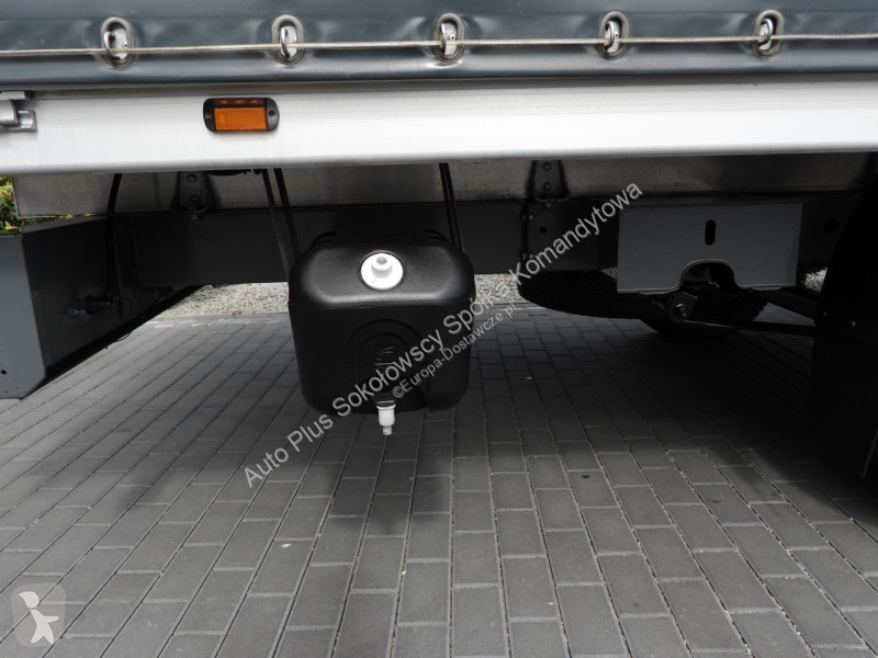 Лекотоварен автомобил Opel  MOVANO