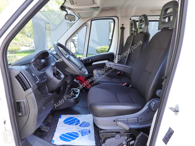 Samochód dostawczy Peugeot  BOXER