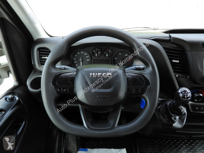 Samochód dostawczy Iveco 35S12 DAILY