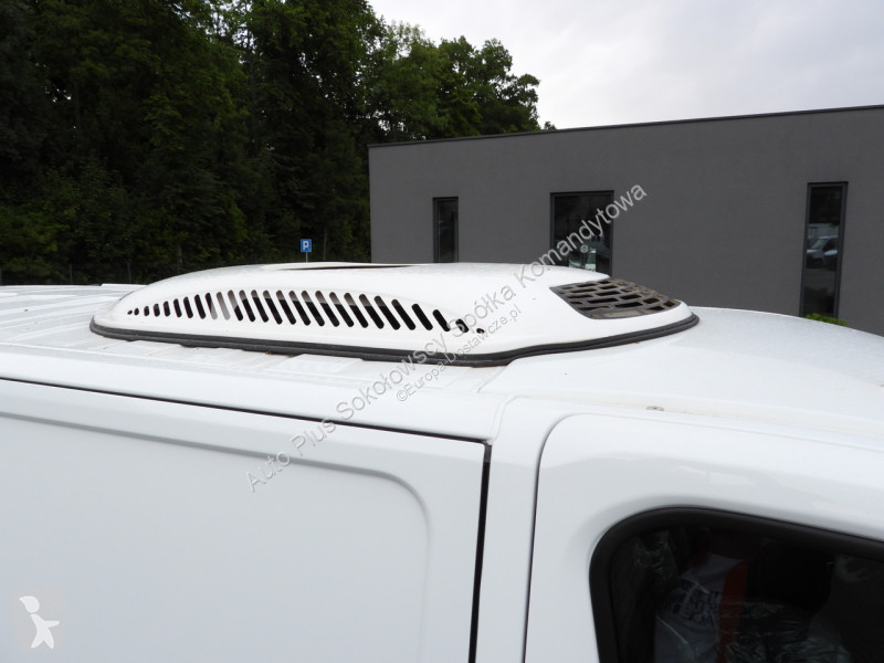 Véhicule utilitaire Renault  TRAFIC
