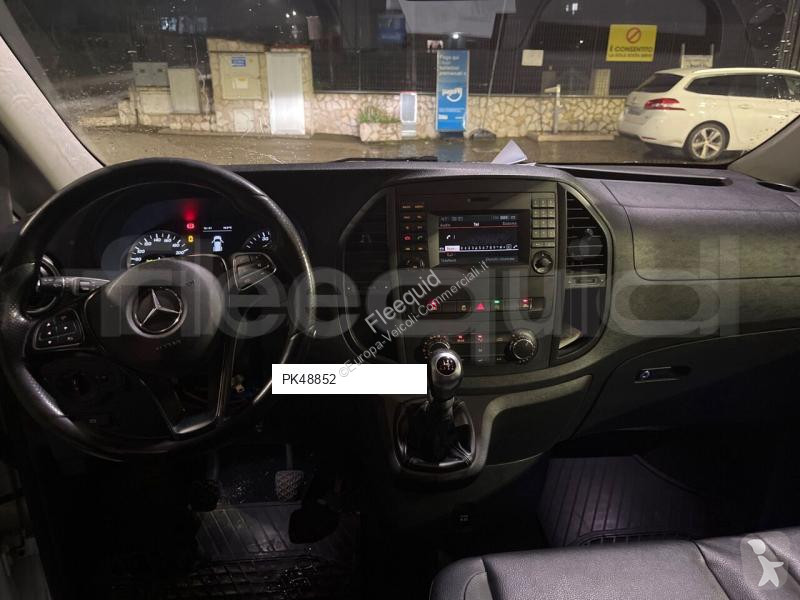 Furgoneta Mercedes