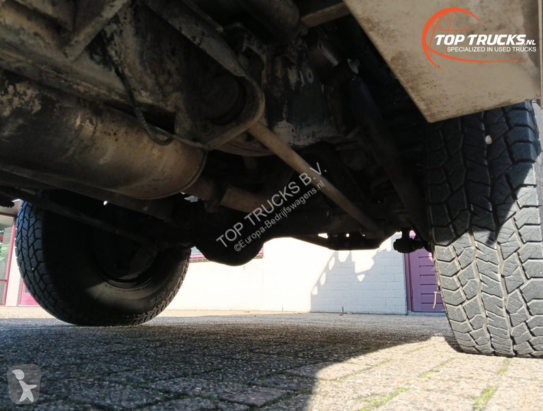 Samochód dostawczy Land Rover 130 4x4 -2.4 TD -...