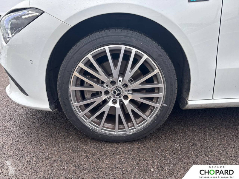 Samochód dostawczy Mercedes CLA Coupé 250 e 8G-DCT
