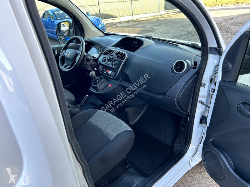 Véhicule utilitaire Renault 1.5 Blue dci 80...
