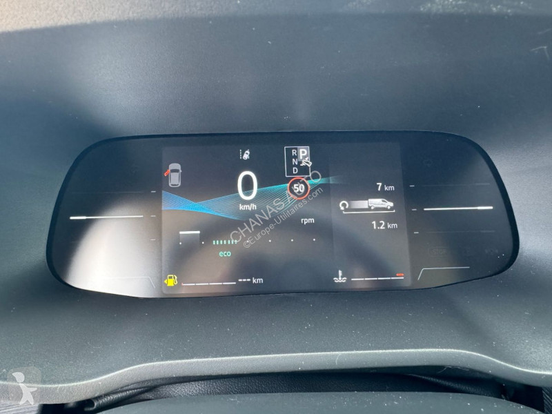 Véhicule utilitaire Renault L1H1 3T BLUE DCI...