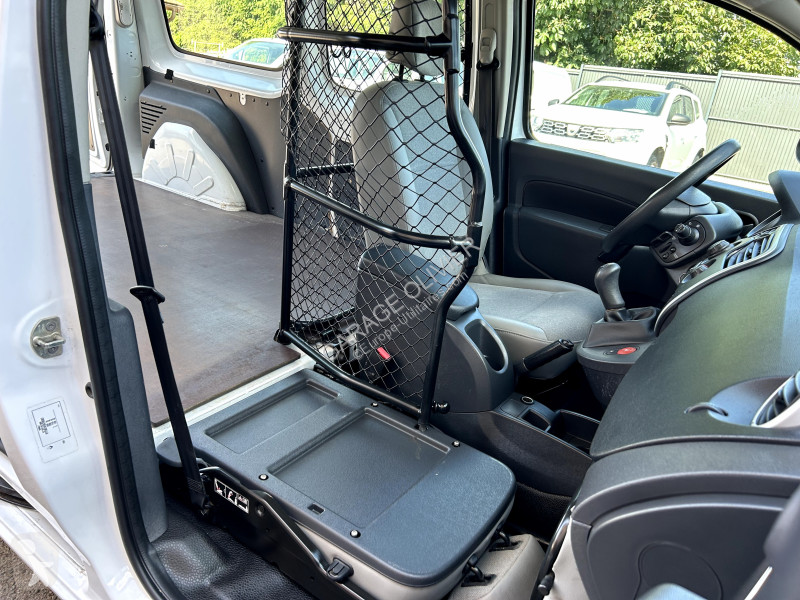 عربة نفعية Renault Maxi Grand Volume 1.5 dci 90...