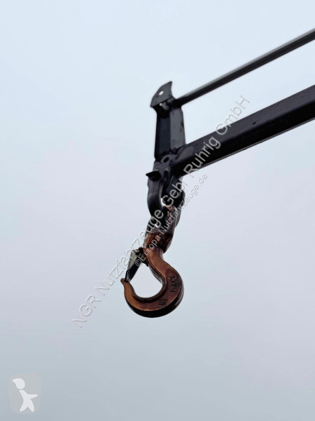 عربة نفعية MAN 8.220 4X2 Pritsche mit Kran...
