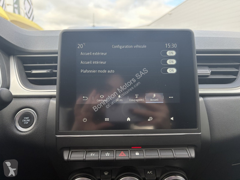 Samochód dostawczy Renault (2) Intens E-TECH...