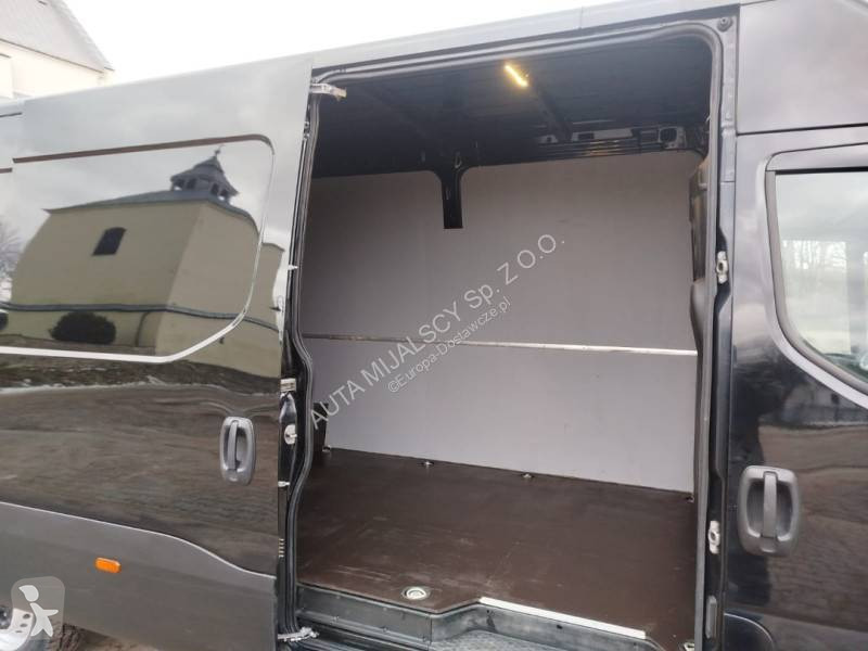 Samochód dostawczy Iveco