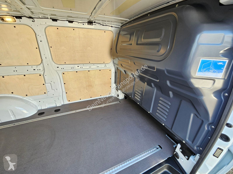 عربة نفعية Mercedes Vito...