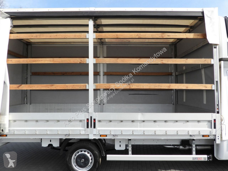 عربة نفعية Renault  MASTER
