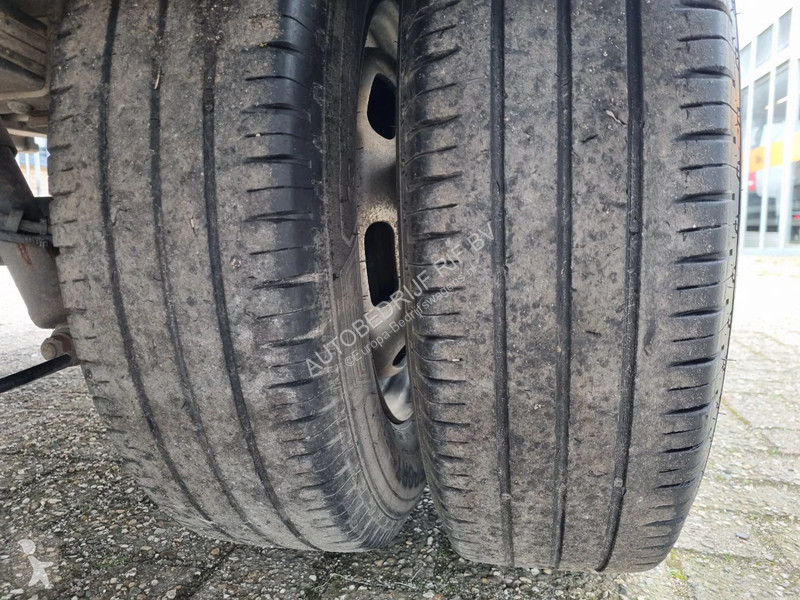 Nyttofordon Iveco 35C18 3.0D Open Laadbak 4.12...