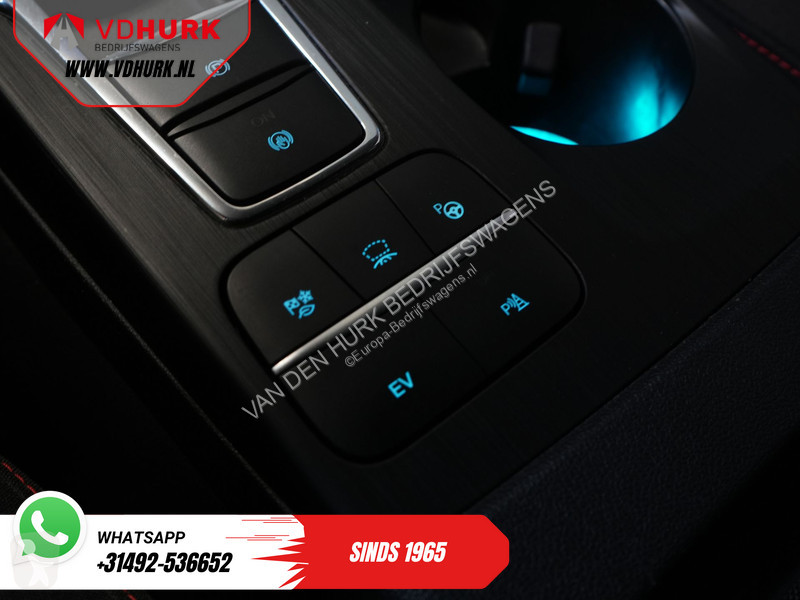 Samochód dostawczy Ford 2.5 PHEV 225 pk ST-Line...
