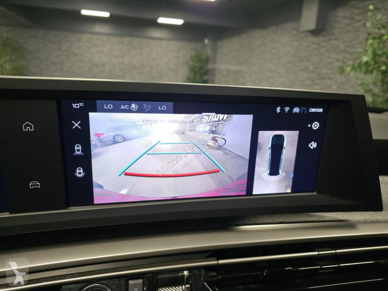 عربة نفعية Peugeot 5008 1.2i Hybrid -136 - BV...
