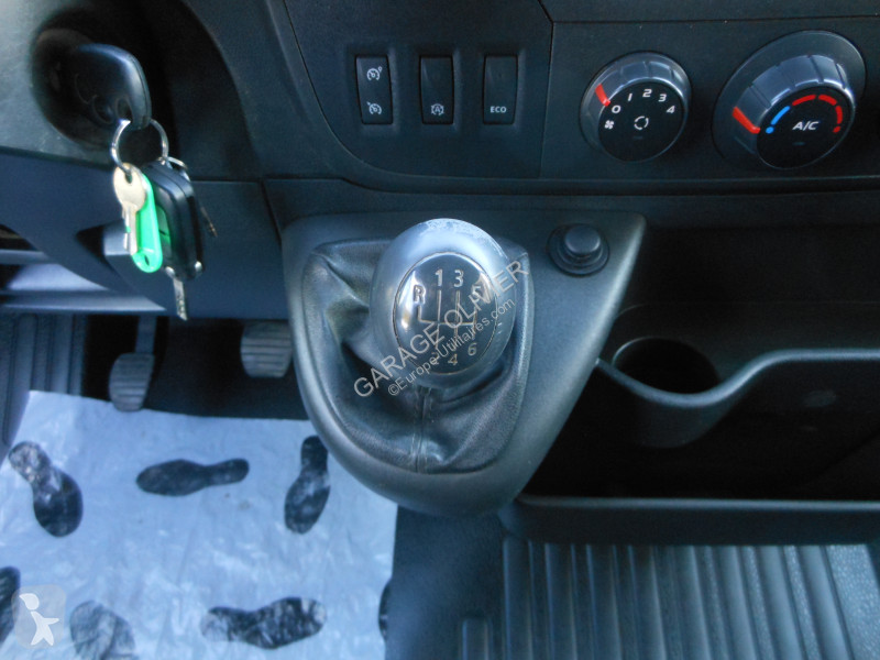 Véhicule utilitaire Renault Châssis Cabine...