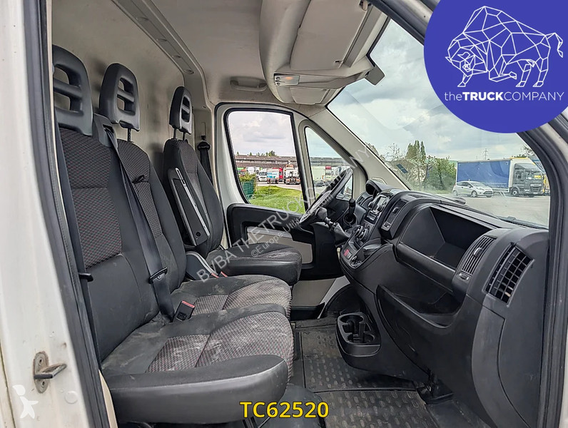 Furgoneta Peugeot 3t3 2l blue hdi 110 pack