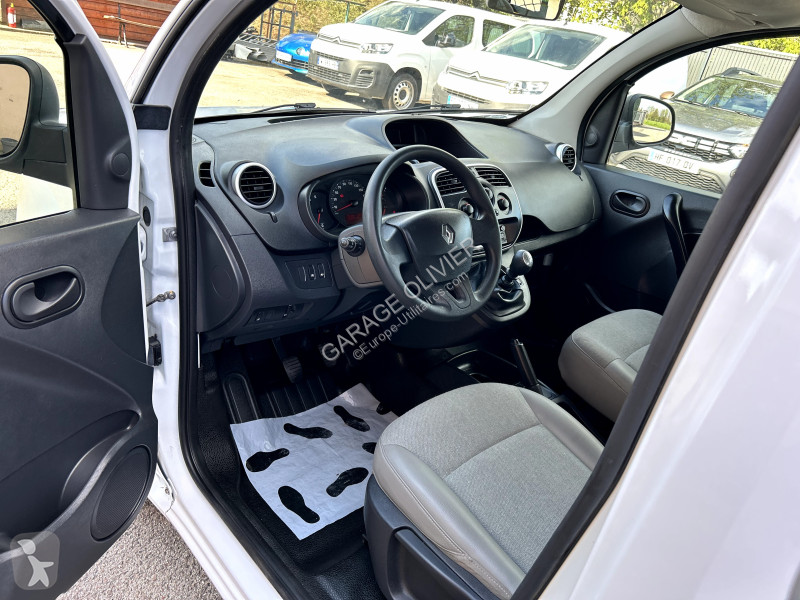 Véhicule utilitaire Renault Maxi Grand Volume...