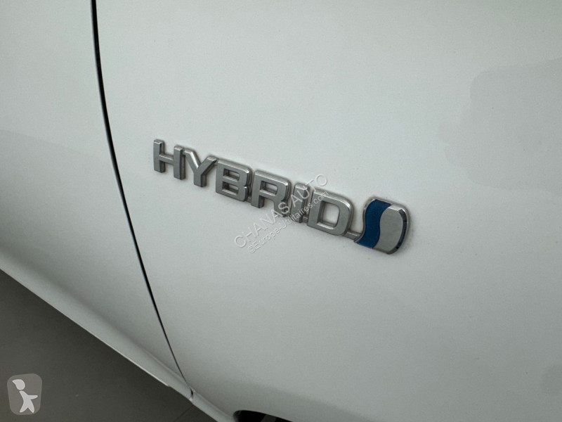 Коммерческий автомобиль Toyota Hybride 100h...