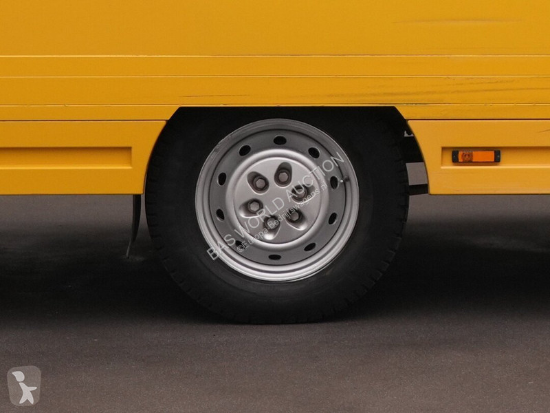 Véhicule utilitaire Iveco 35S11