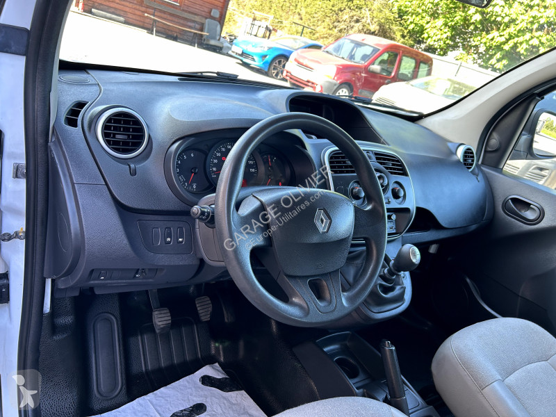 Véhicule utilitaire Renault Maxi Grand Volume...