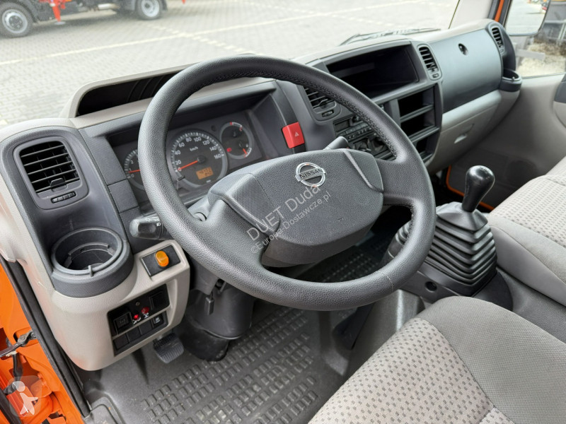 Автовышка Nissan