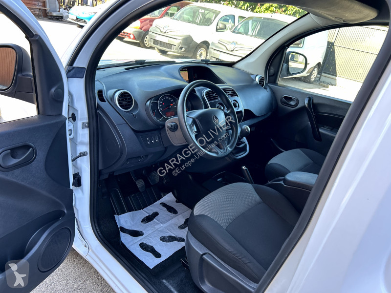 Véhicule utilitaire Renault Maxi Grand Volume...