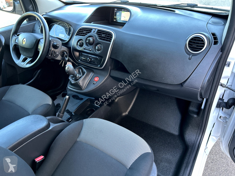 Véhicule utilitaire Renault Maxi Grand Volume...
