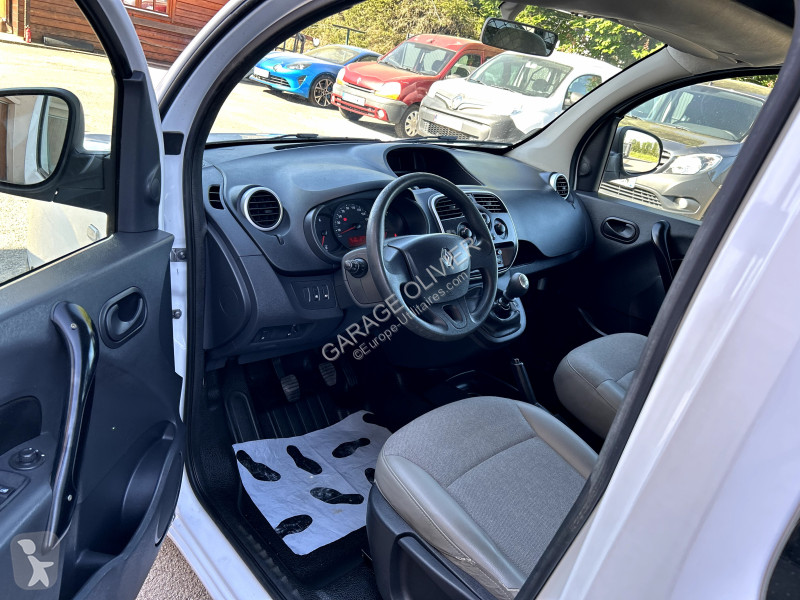 Véhicule utilitaire Renault Maxi Grand Volume...