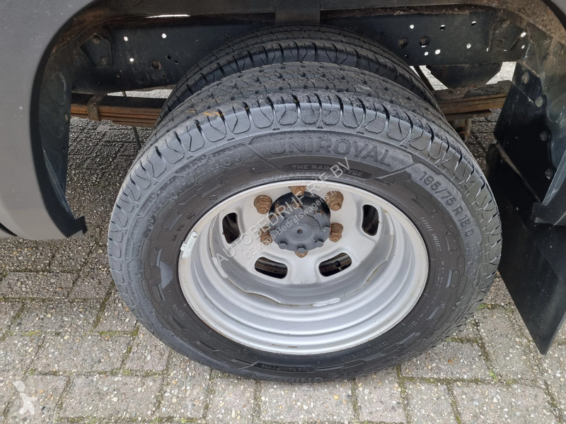Furgoneta Iveco 35C18 3.0D 180 PK L4H2 Maxi...