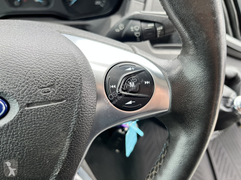 Véhicule utilitaire Ford 2.0 TDCI 130PK L2H2...