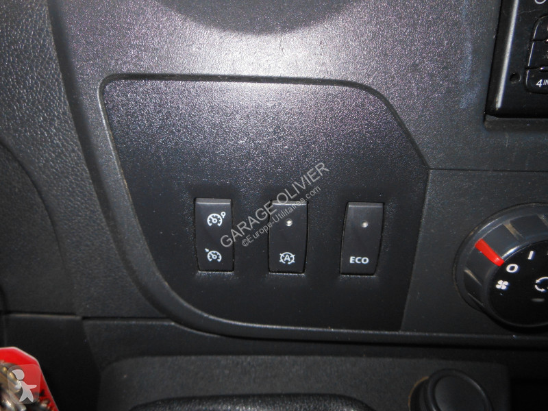 Véhicule utilitaire Renault Châssis Cabine...