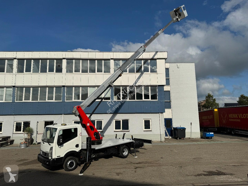 Furgoneta Nissan PALFINGER HOOGWERKER 20 METER...
